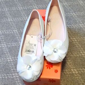 Flower shoes new